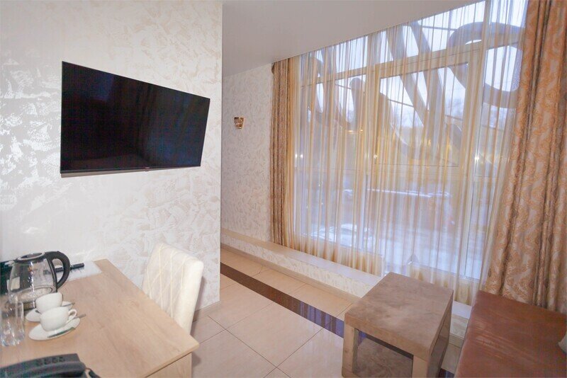 Комфорт 3-местный (DBL с холлом)