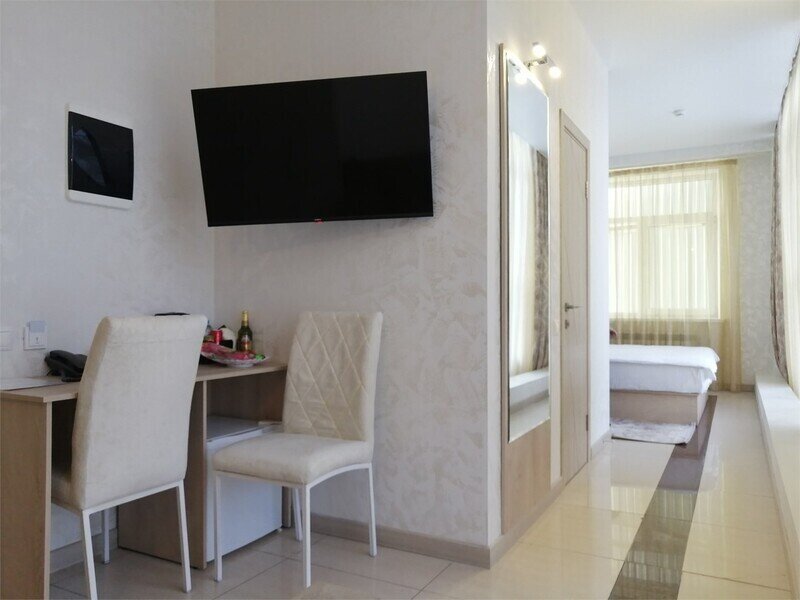 Комфорт 3-местный (DBL с холлом)