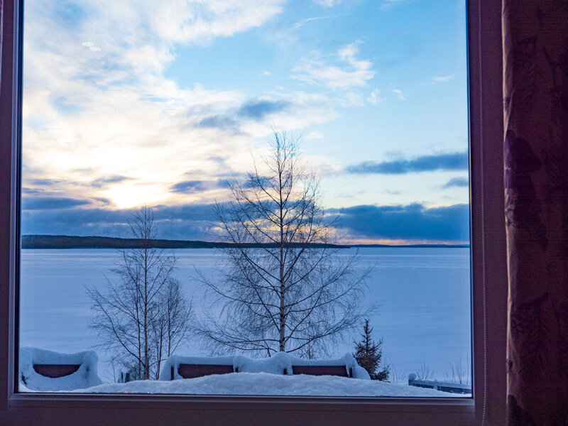 Номер стандарт (twin) с видом на озеро Куйто