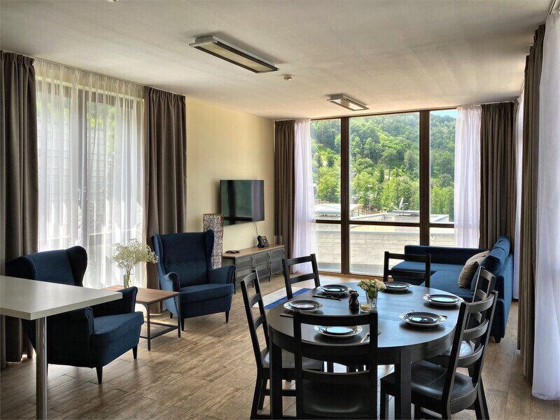 Вилла 9-местная (с 4 спальнями, вид на горы)