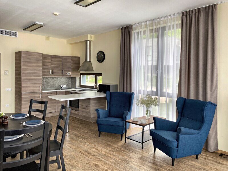 Вилла 9-местная (с 4 спальнями, вид на горы)