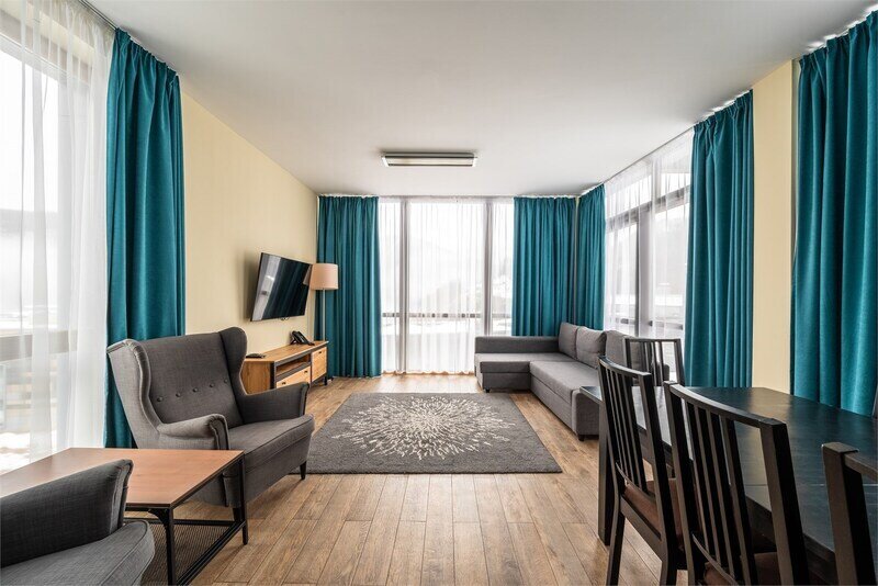 Вилла 9-местная (с 4 спальнями, вид на горы)