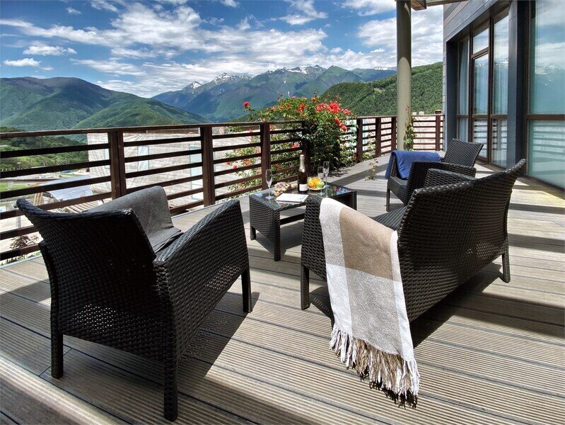 Вилла 9-местная (с 4 спальнями, вид на горы)