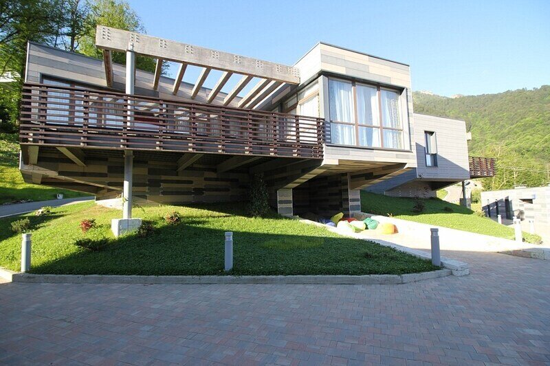 Вилла 9-местная (с 4 спальнями, вид на горы)