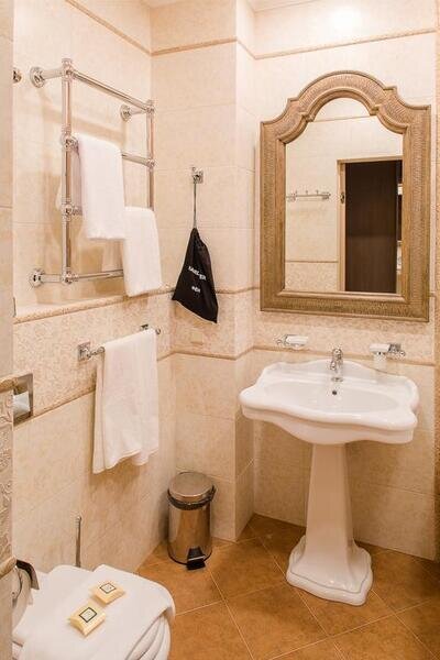 Люкс 4-местный 2-комнатный