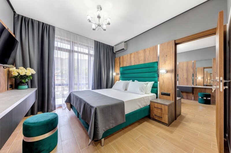 Комфорт 2-местный Коннект (с балконом и видом на горы)