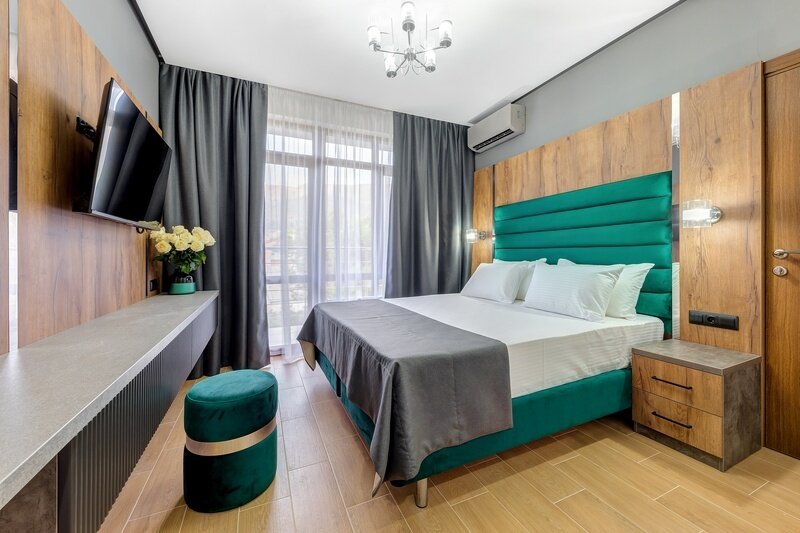 Комфорт 2-местный Коннект (с балконом и видом на горы)