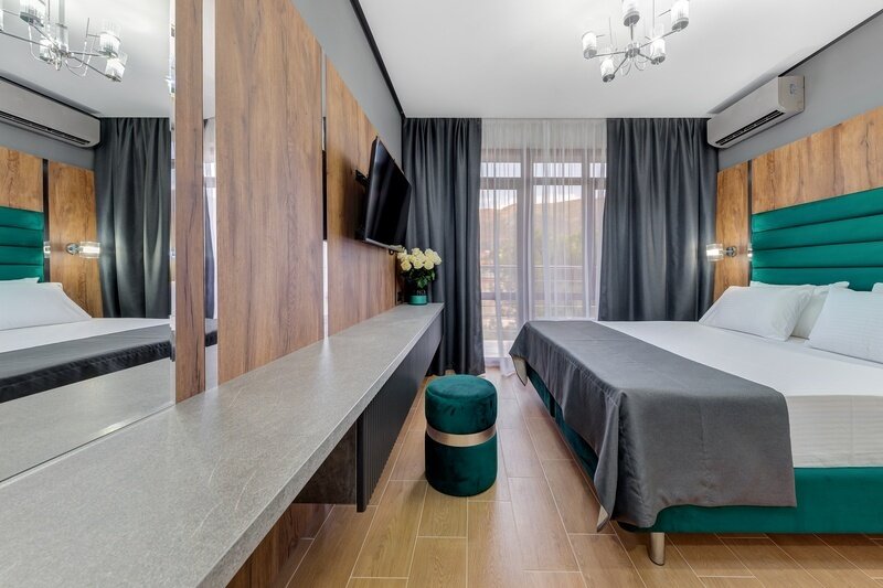 Комфорт 2-местный Коннект (с балконом и видом на горы)