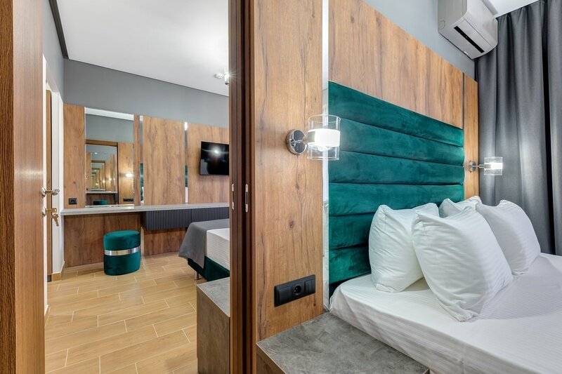 Комфорт 2-местный Коннект (с балконом и видом на горы)