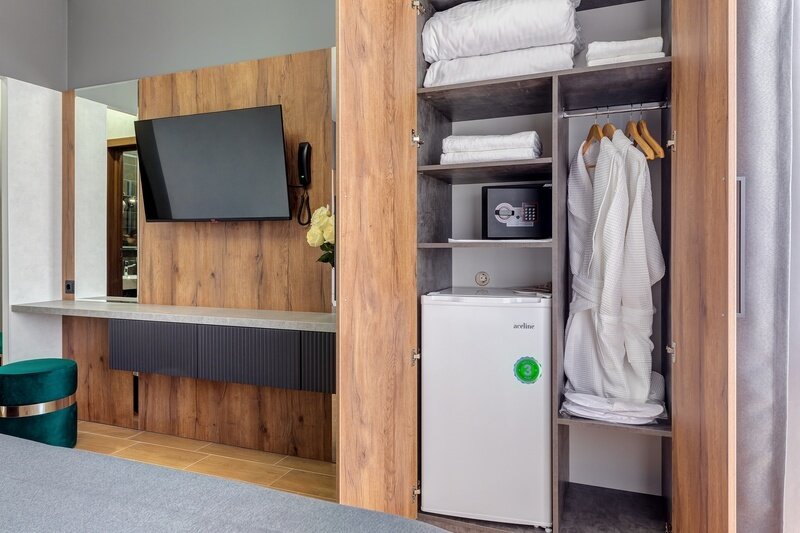 Комфорт 3-местный (с балконом и видом на горы)