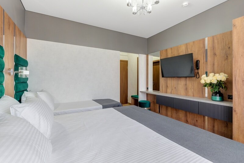 Комфорт 3-местный (с балконом и видом на море)