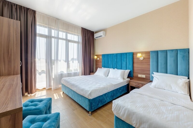 Стандартный 3-местный (с балконом)