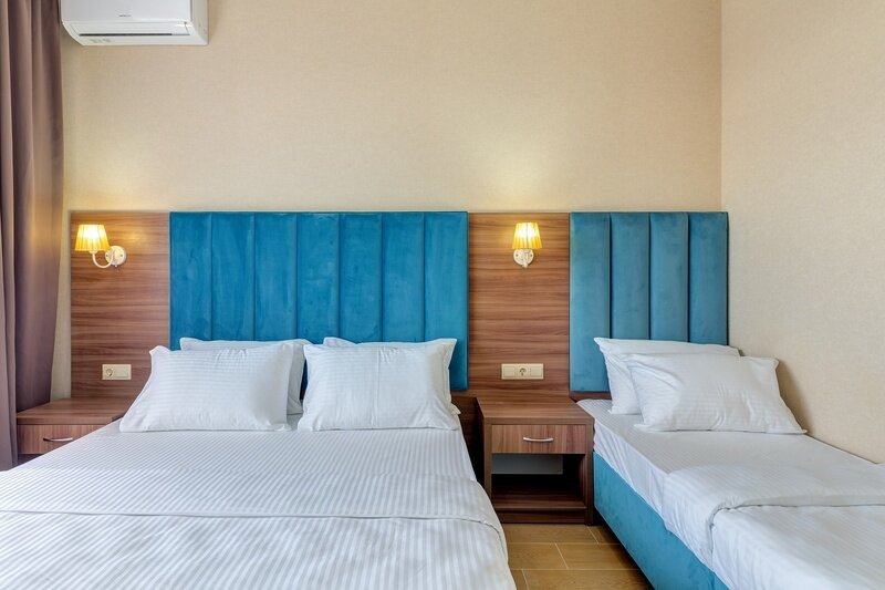 Стандартный 3-местный (с балконом)