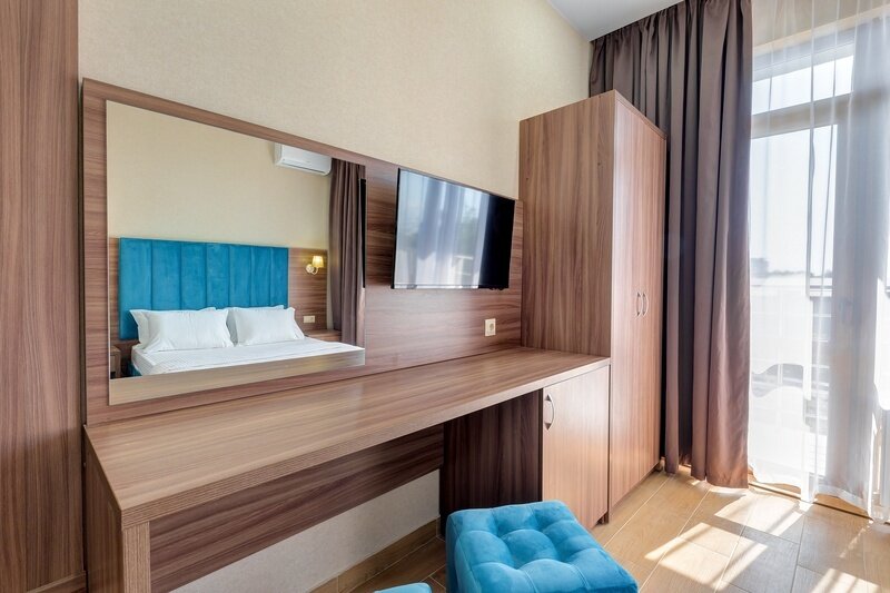 Стандартный 3-местный (с балконом)