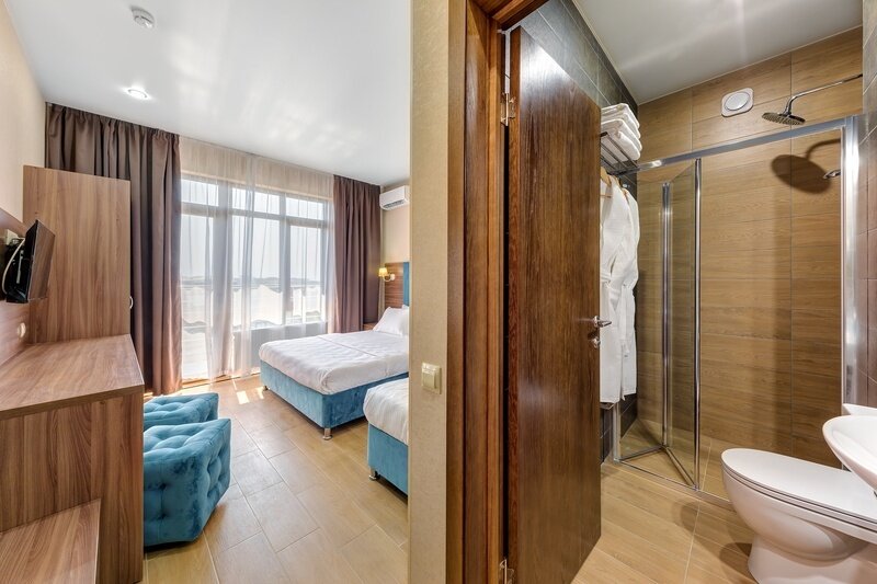 Стандартный 3-местный (с балконом)