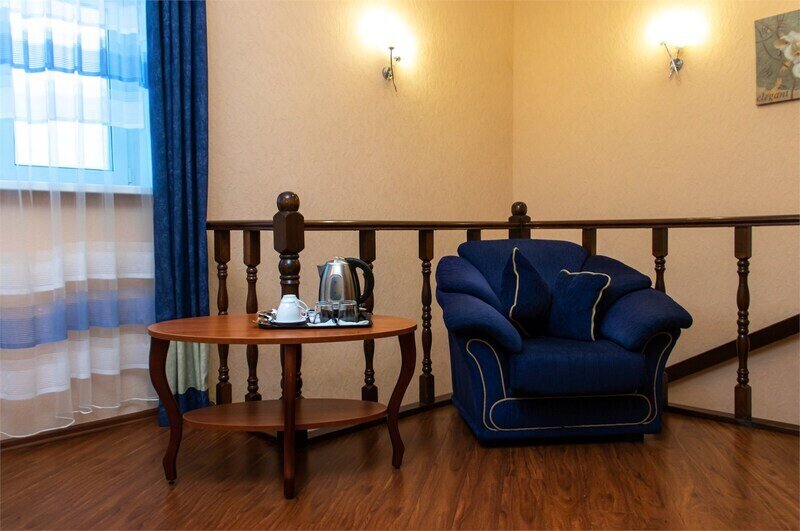 Джуниор сюит 2-местный (двухэтажный)