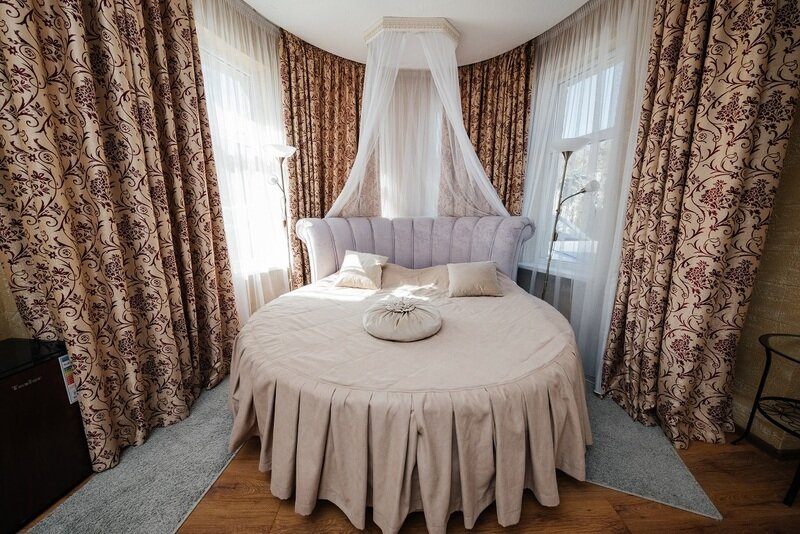 Полулюкс 4-местный (корпус 3, с камином)