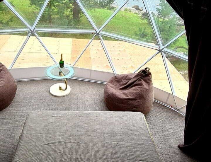 Купол у реки