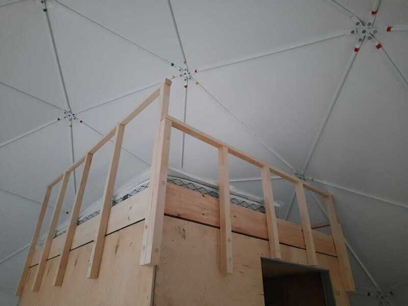 Купол у реки