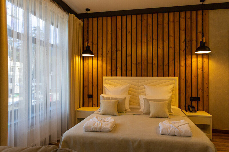 Deluxe 4-местный