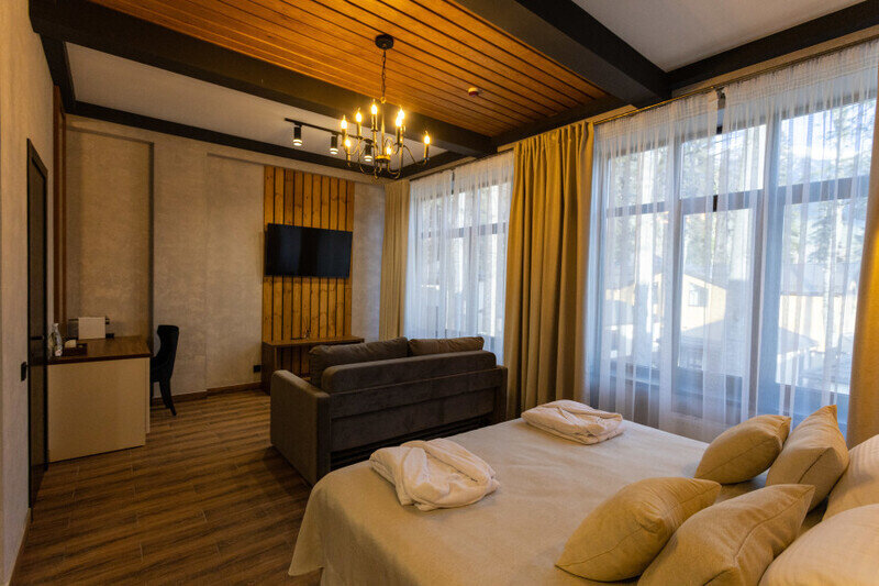 Deluxe 4-местный