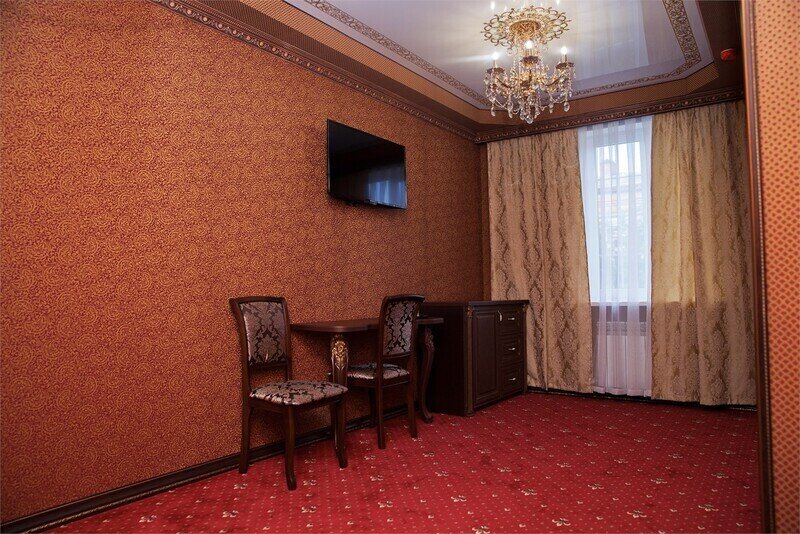 Люкс 2-местный (с гидромассажной ванной)