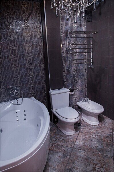 Люкс 2-местный (с гидромассажной ванной)