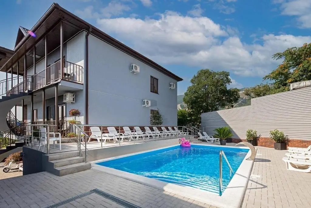 Бассейн | M-House, Краснодарский край