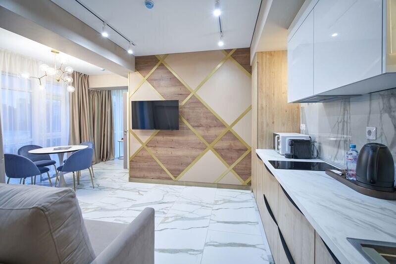 Люкс 2-местный 2-комнатный (с кухней и балконом)