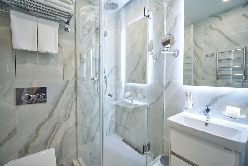 Люкс 2-местный 2-комнатный (с кухней и балконом)