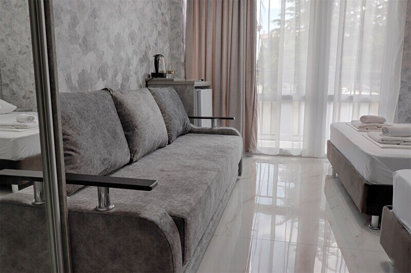 Стандартный 3-местный (с балконом)