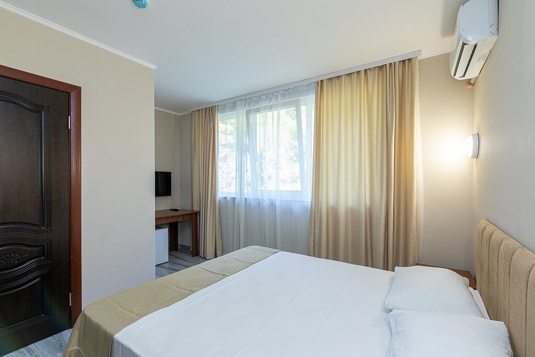 Эконом 2-местный DBL (без балкона,горная сторона, корпус 1)