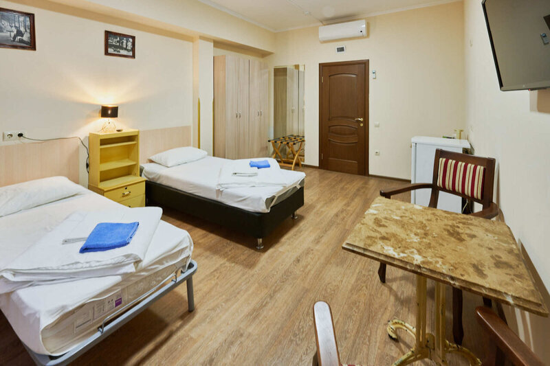 Место в женском номере Эконом