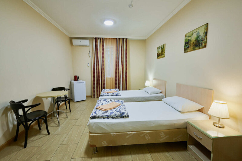 Место в мужском номере Эконом