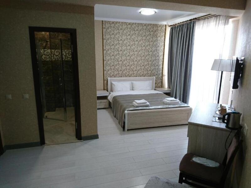 Семейный 2-местный Полулюкс