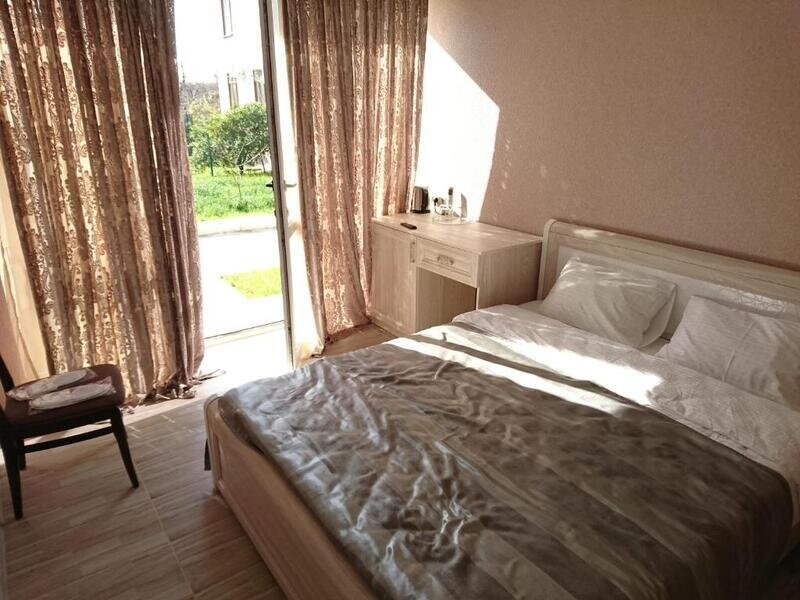 Стандартный 2-местный (вид на бассейн)