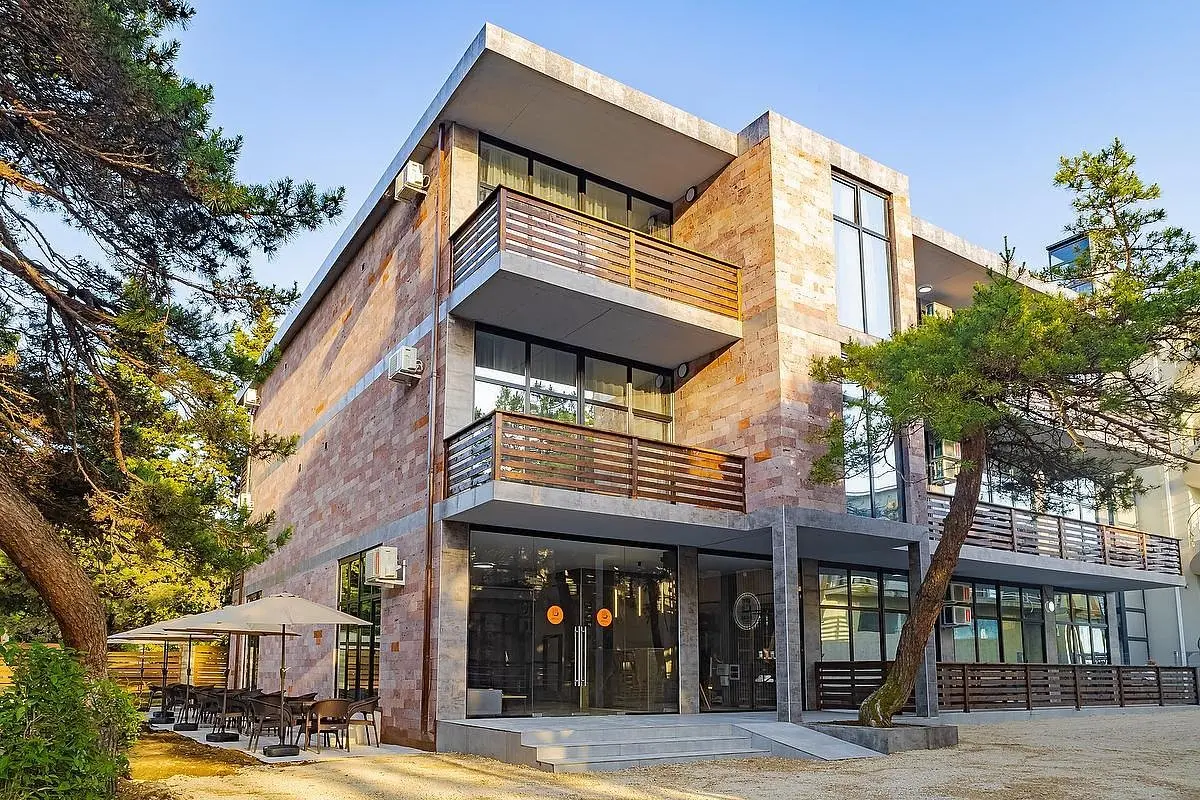 Внешний вид | Bruni Loft Hotel, Гагрский район