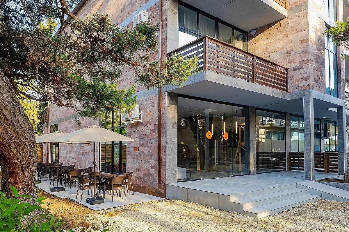 Внешний вид | Bruni Loft Hotel, Гагрский район