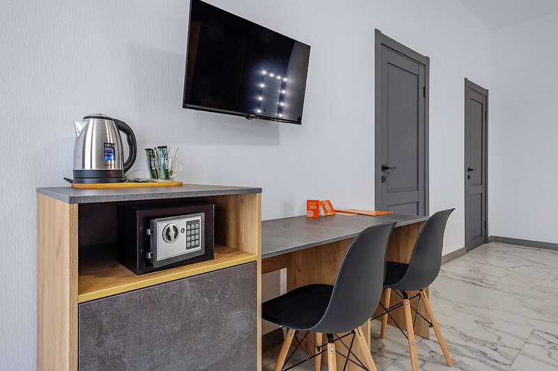 Люкс 2-местный 2-комнатный (с балконом)