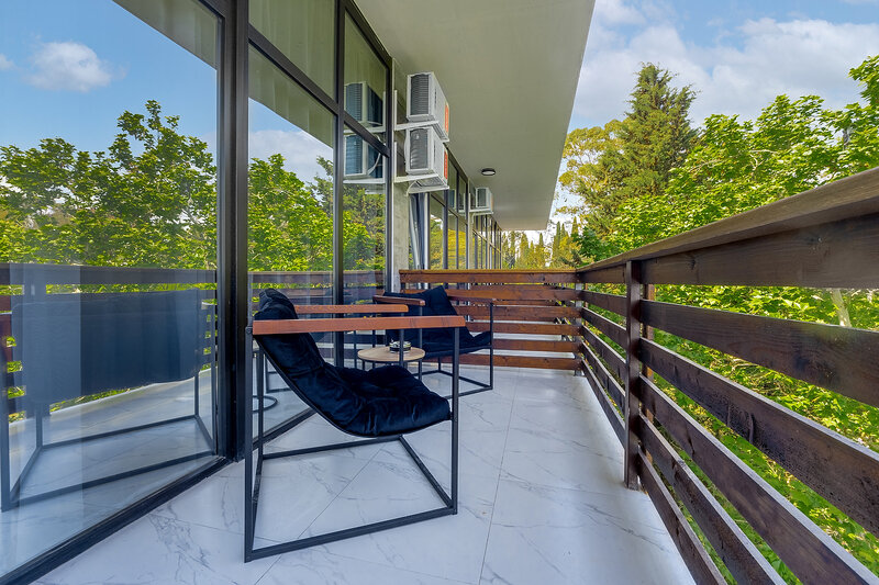 Люкс 2-местный 2-комнатный (с балконом)