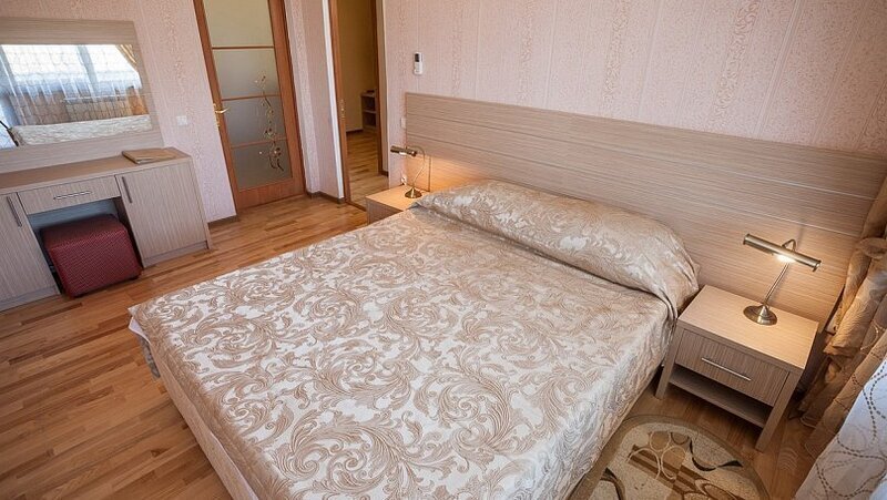 Люкс 2-местный 2-комнатный (корпус 10,11)