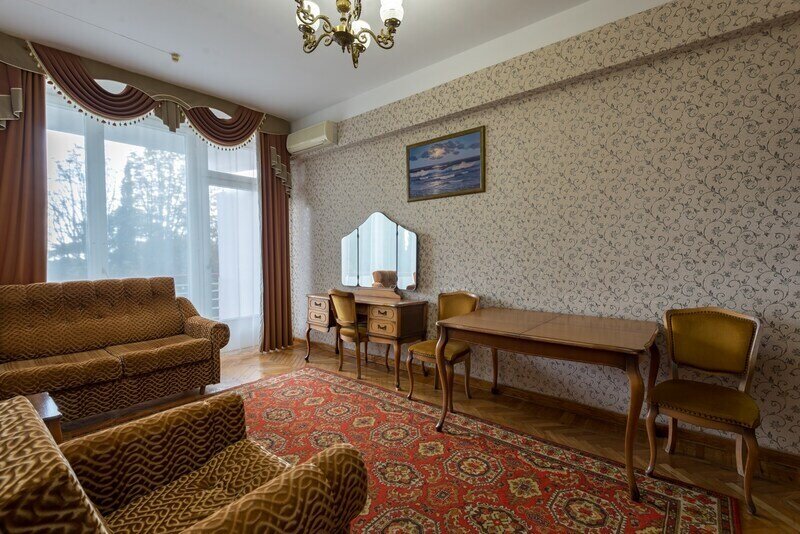 полулюкс 2-местный 2-комнатный (корпус 1)