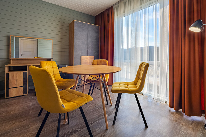 Люкс 2-местный 2-комнатный (с террасой)