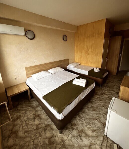 Комфорт 3-местный (без балкона, вид на двор)