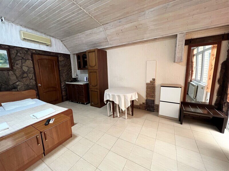 Студио 4-местный 1-комнатный