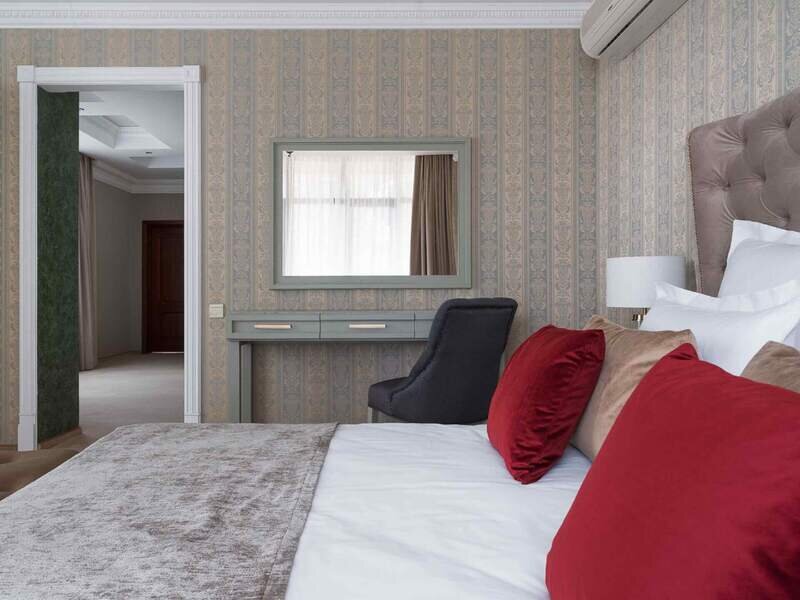 Люкс с джакузи 4-местный