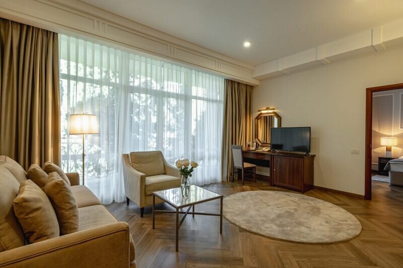 Люкс 2-местный 2-комнатный (море) (2)