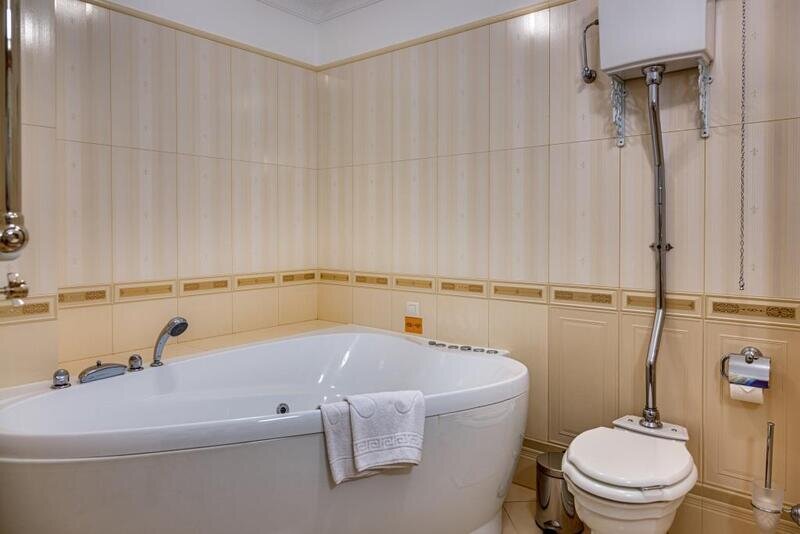 Люкс Париж 2-местный 2-уровневый (13)