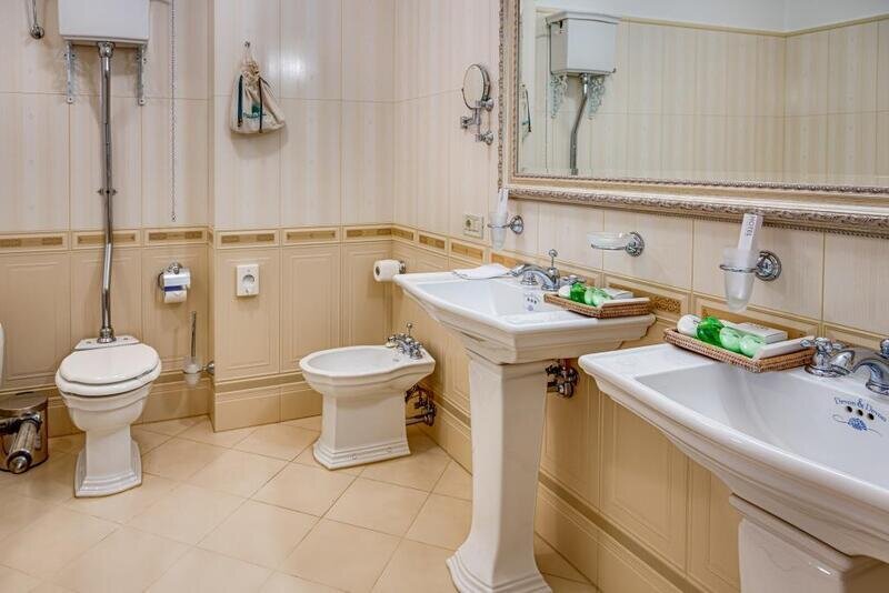 Люкс Париж 2-местный 2-уровневый (12)