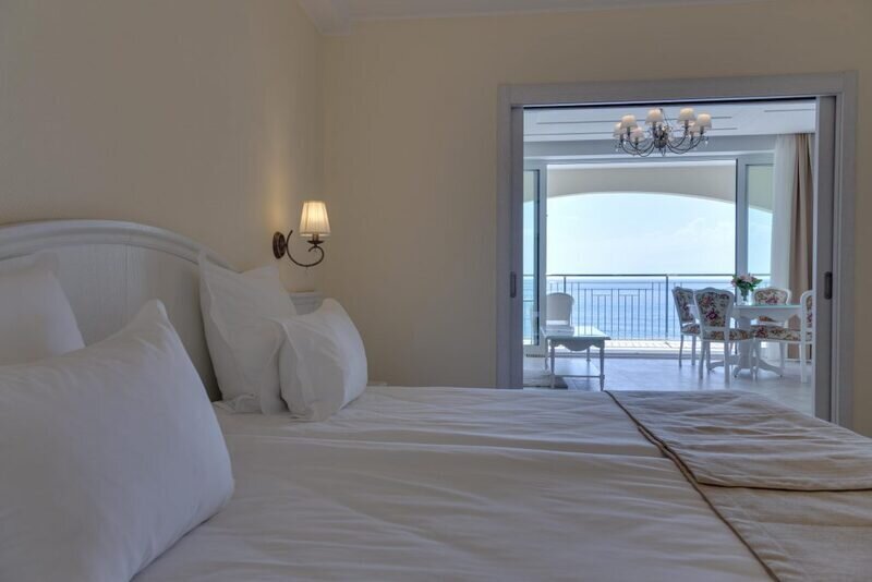 Люкс Премиум 2-местный 2-комнатный (1)